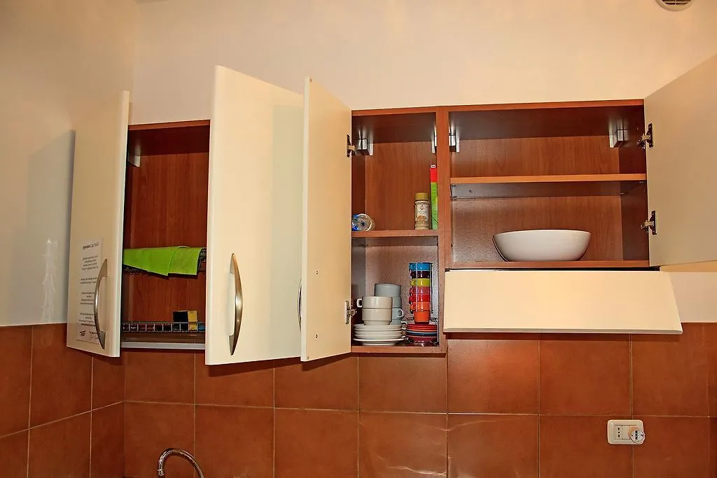 Casa Orchidea Apartments Torri Del Benaco Italia